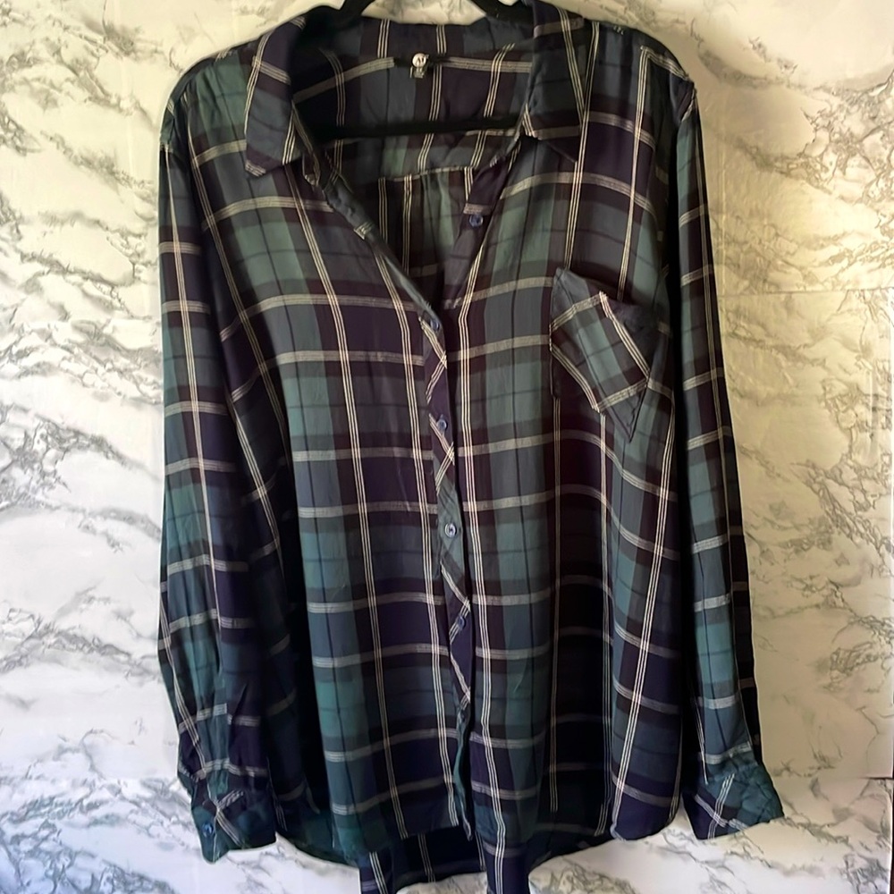 A&I 3X Green/Black plaid blouse
